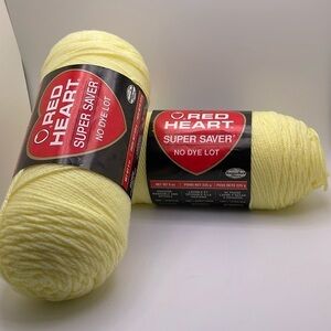 Red Heart Super Saver Yarn 8 oz Pale Yellow Lot of 2